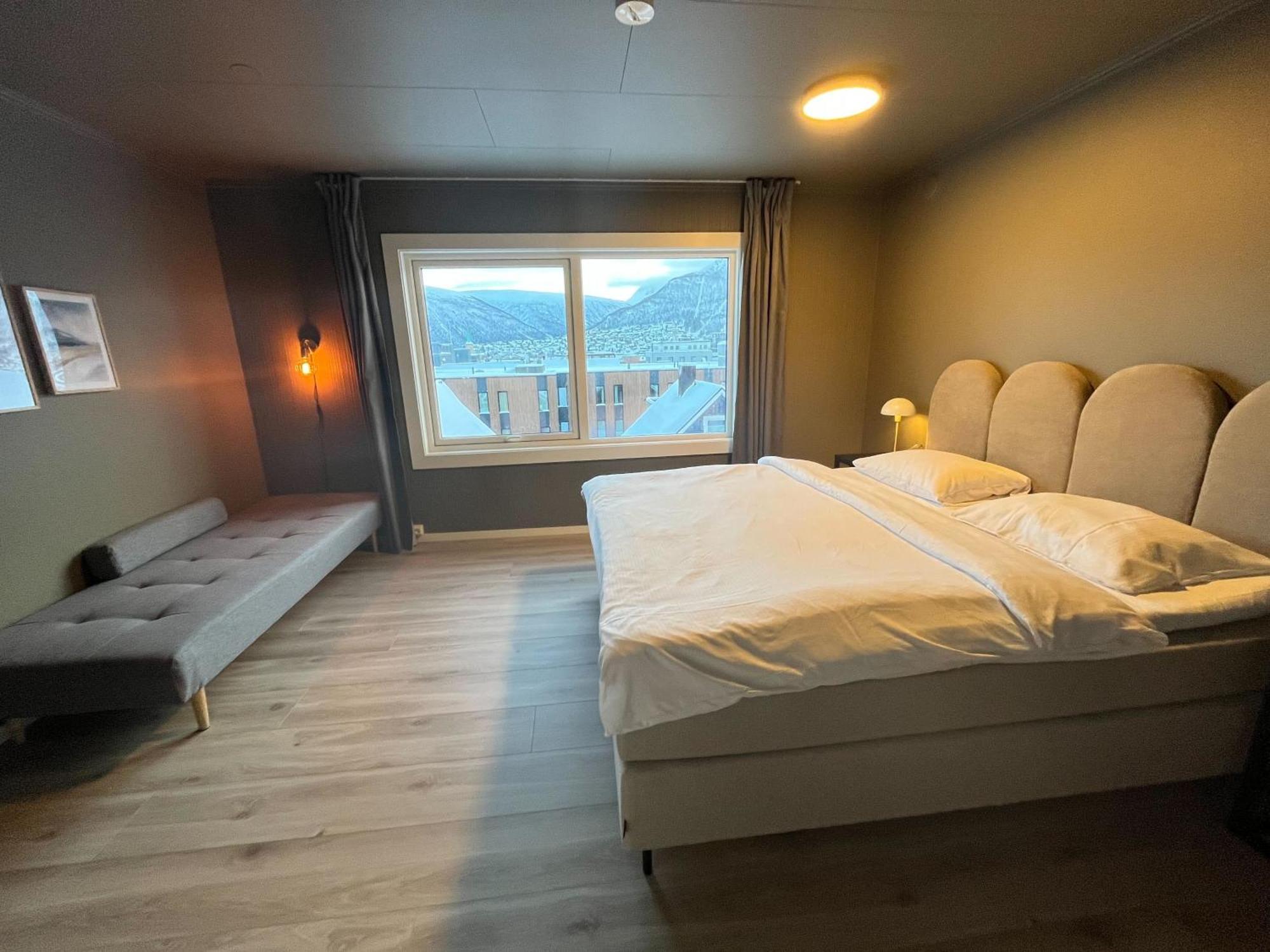 Enter Backpack Apartments Tromso Ngoại thất bức ảnh